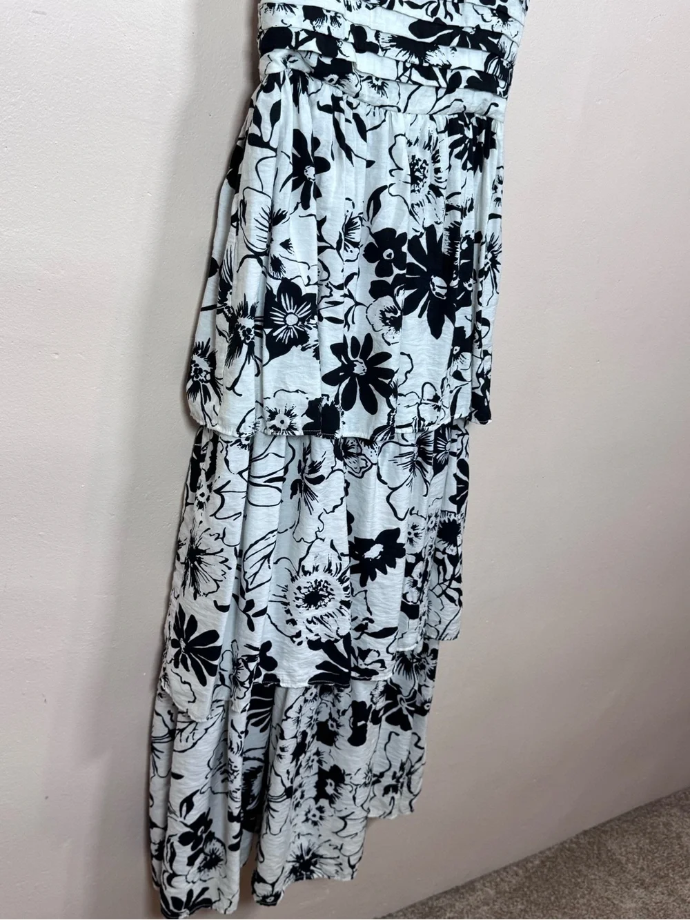 Abercrombie & Fitch Black and White Floral Tiered Maxi Dress S